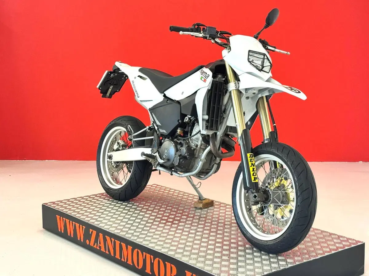 Husqvarna SM 610 (2006) (2)