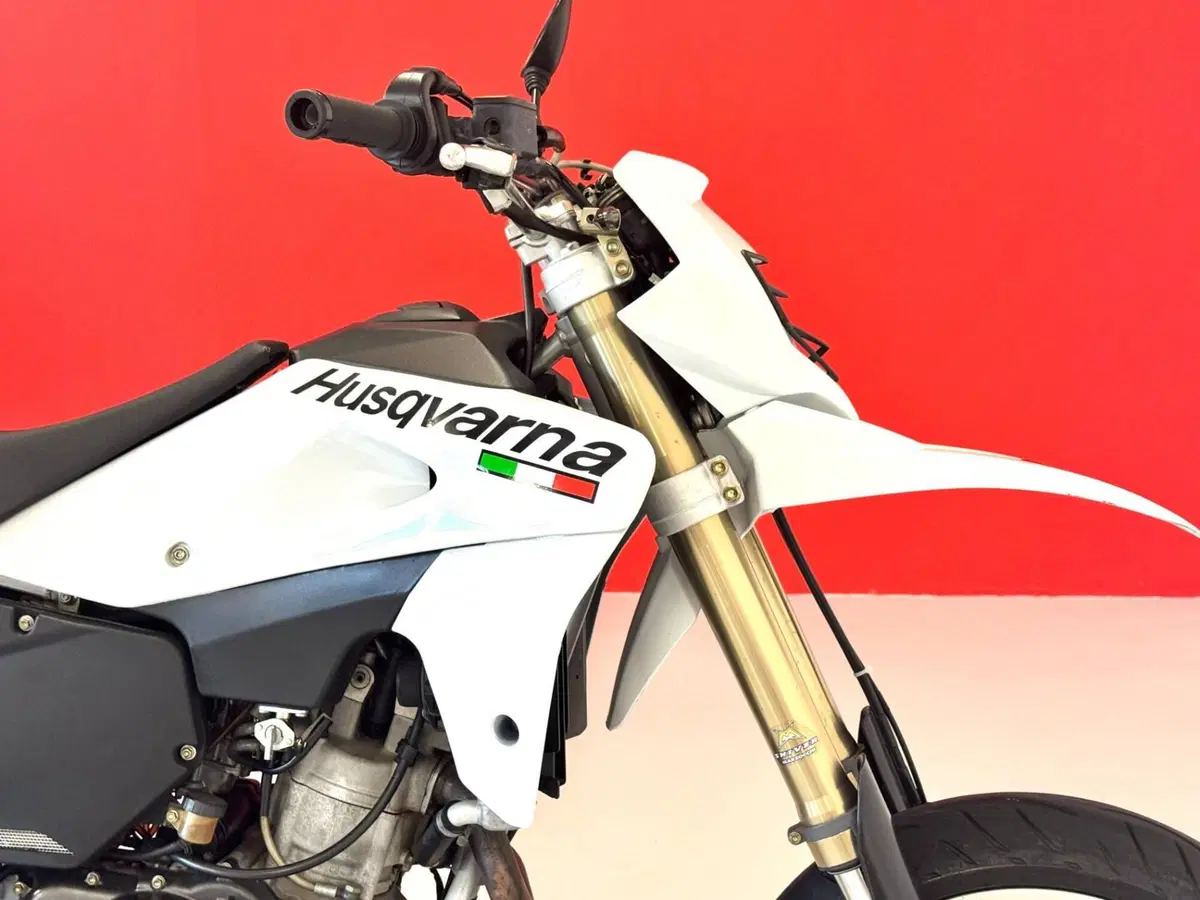 Husqvarna SM 610 (2006) (10)