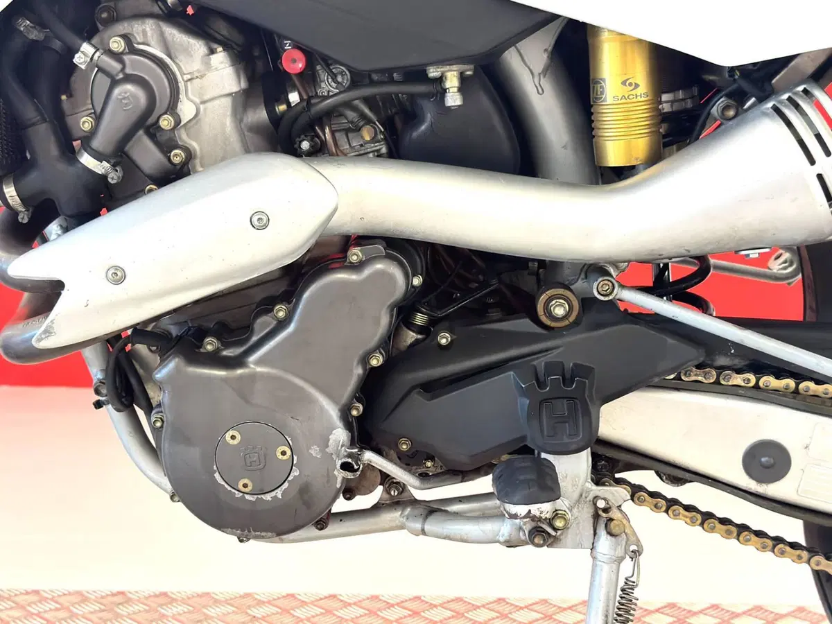 Husqvarna SM 610 (2006) (16)