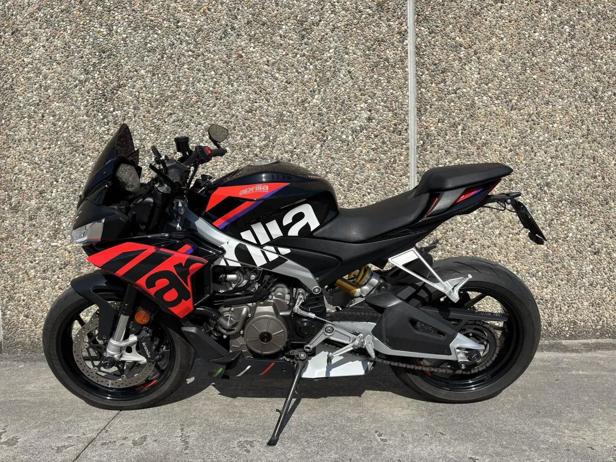 Aprilia Tuono 660 Factory (2022 - 24) (2)