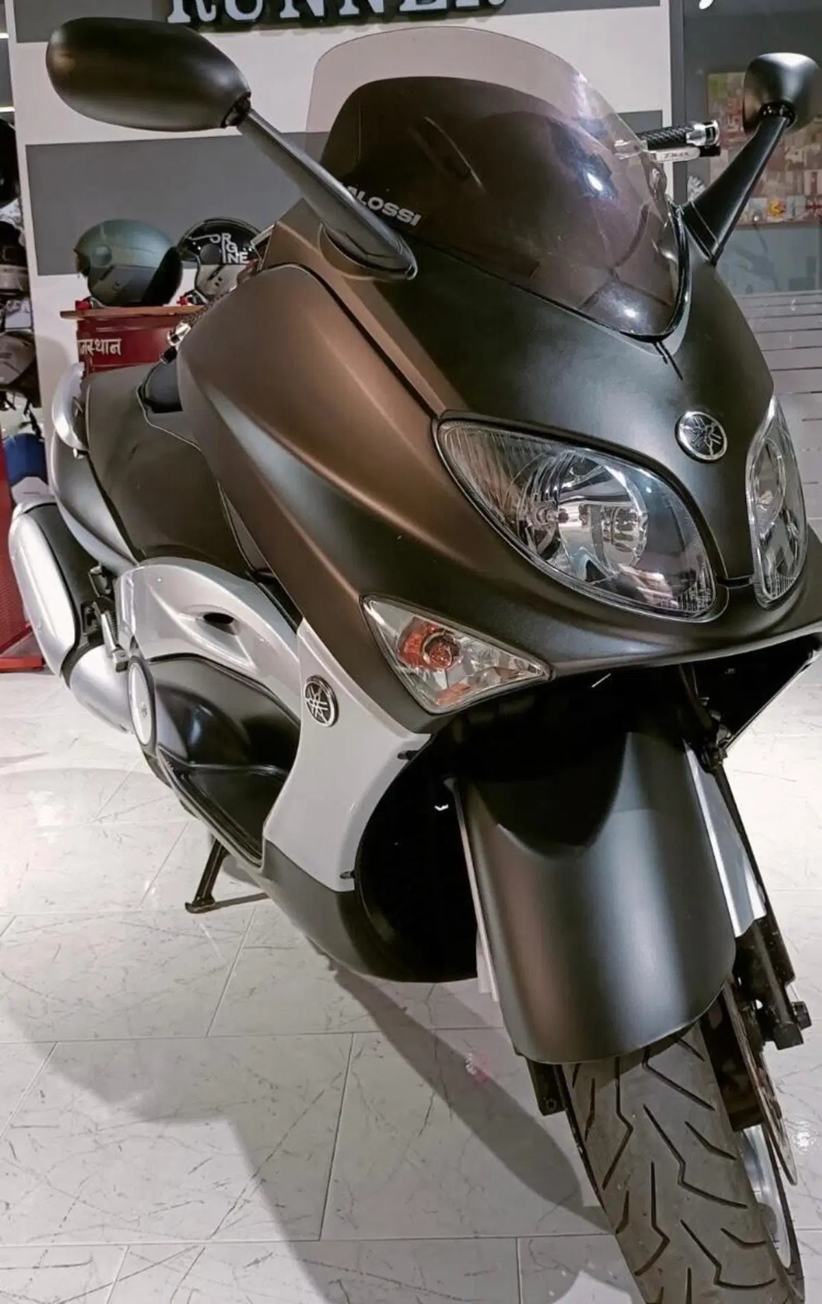 Yamaha T-Max 500 Black Max (2006 - 07) (2)