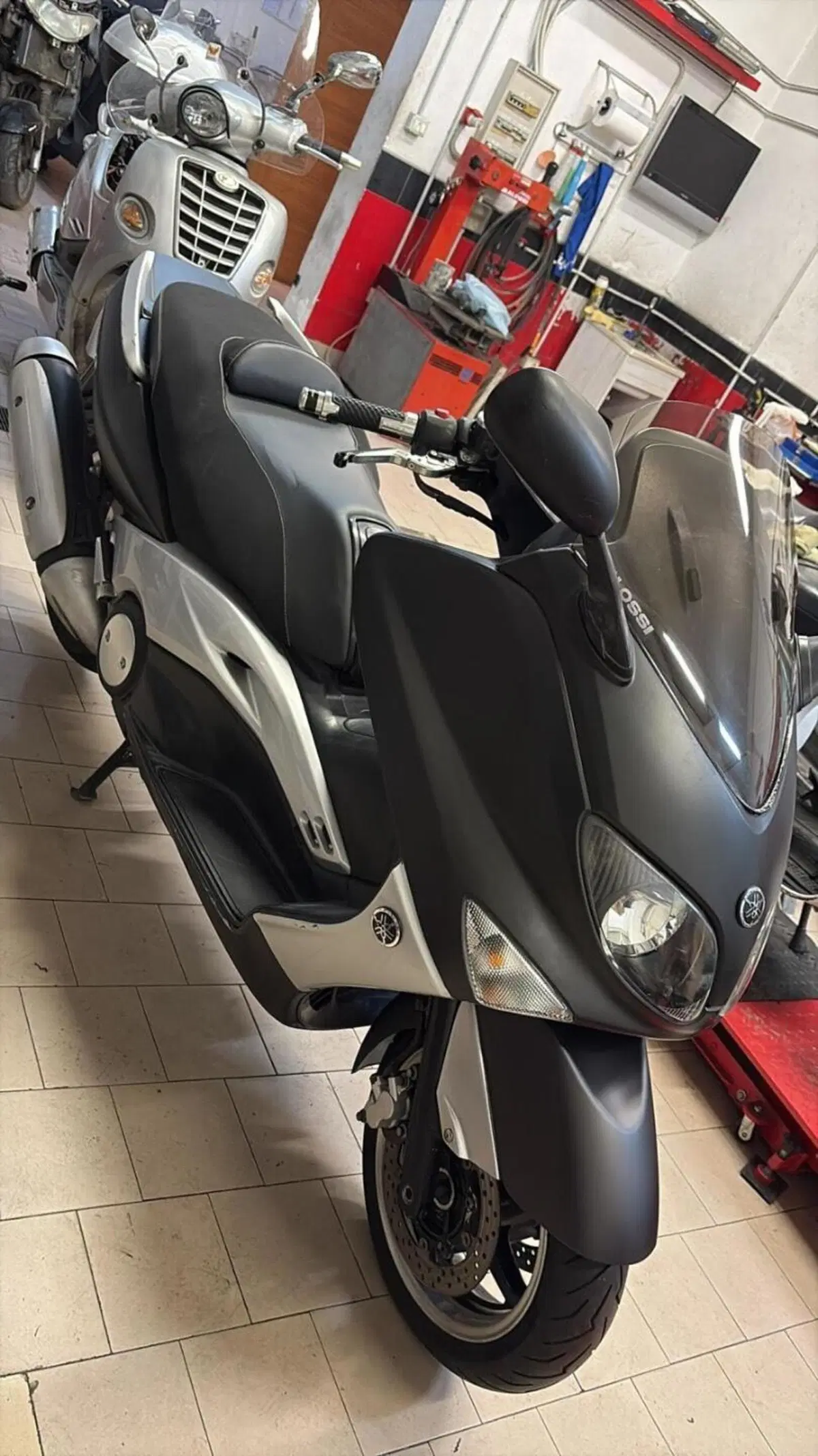 Yamaha T-Max 500 Black Max (2006 - 07) (3)