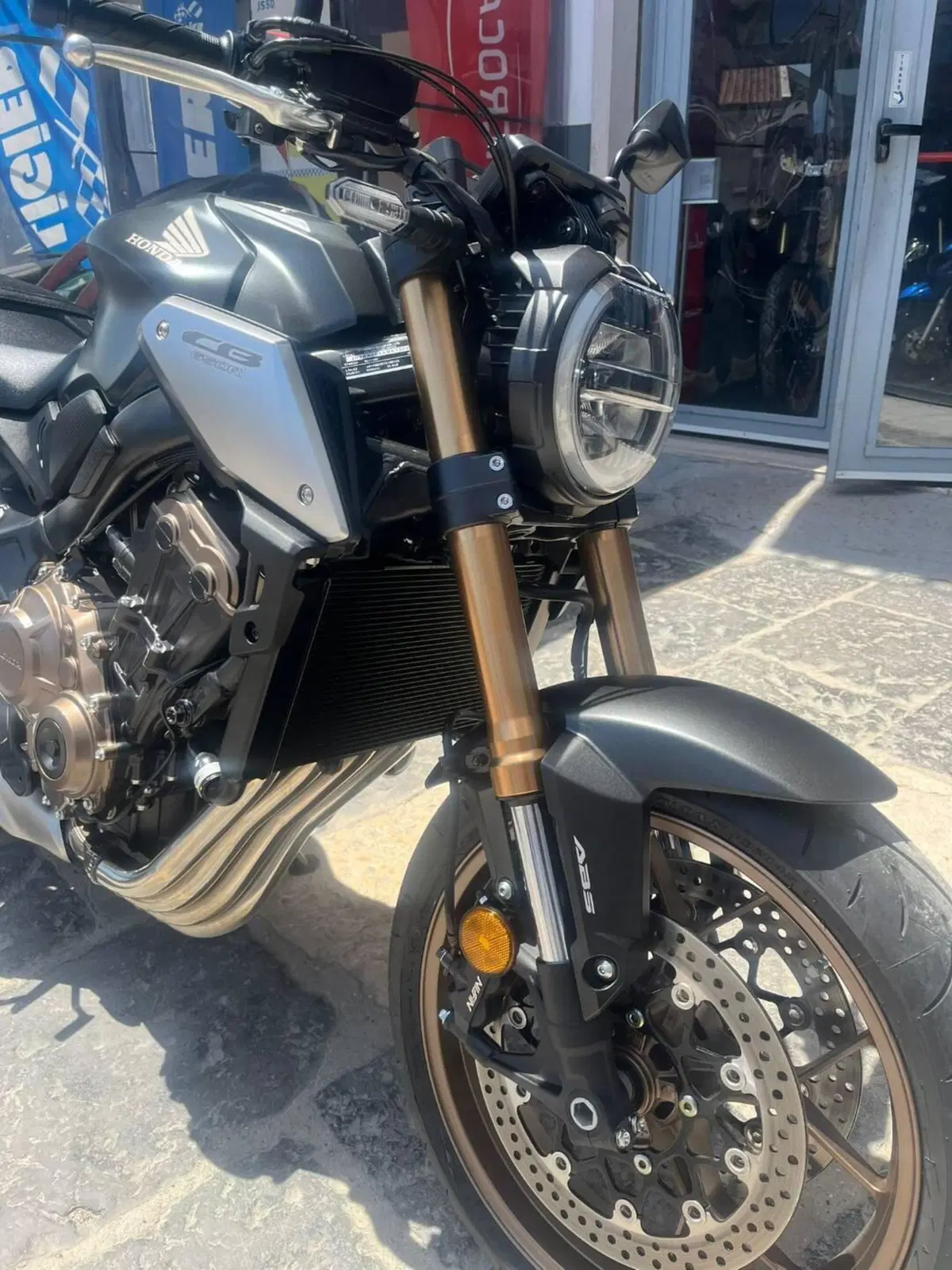 Honda CB 650 R (2021 - 23) (11)