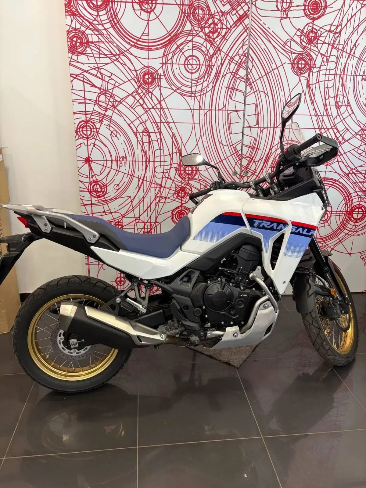 Honda Transalp XL750 (2023 - 24) (4)