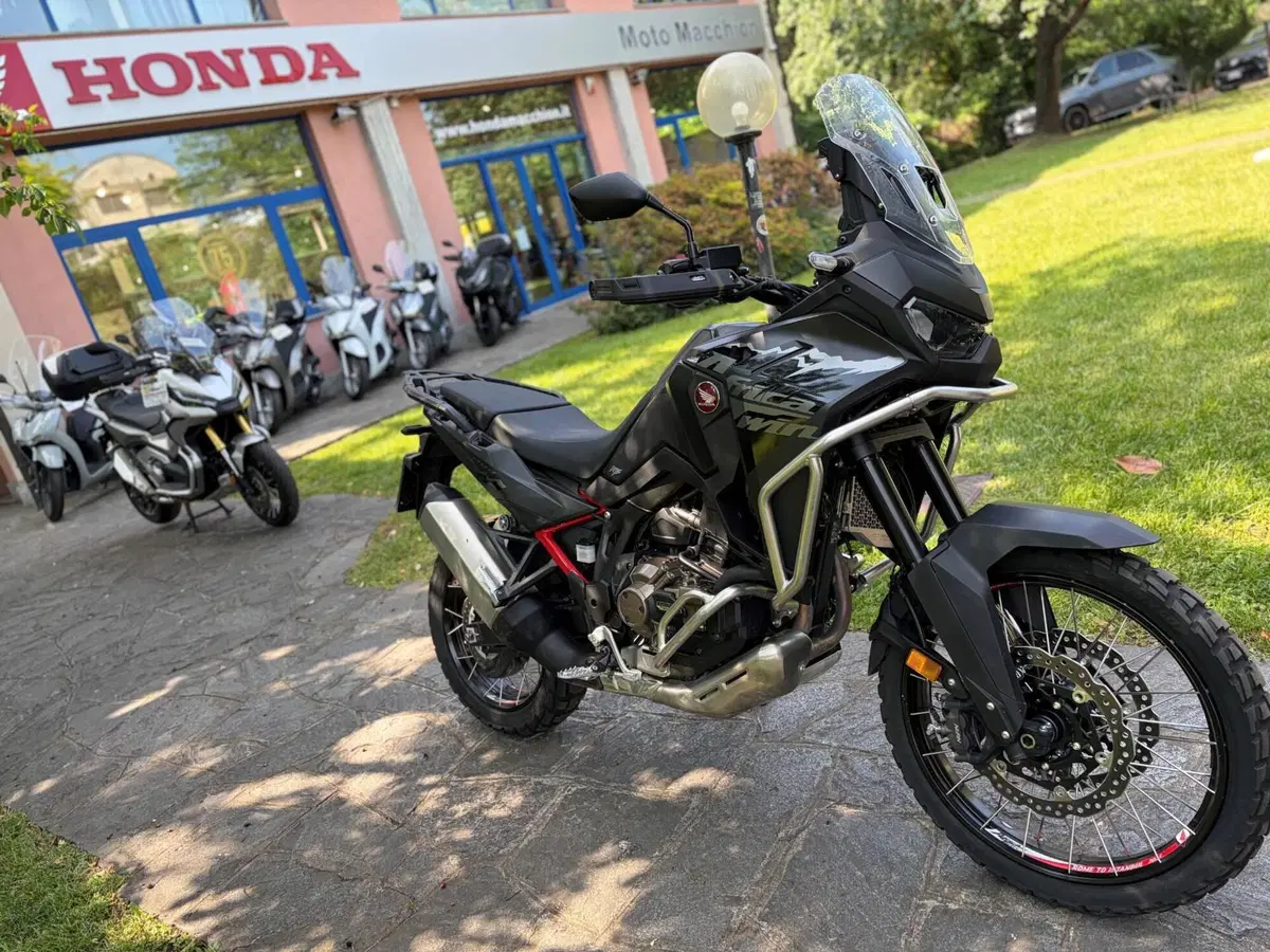 Honda Africa Twin CRF 1100L ES DCT (2024 - 26) (4)