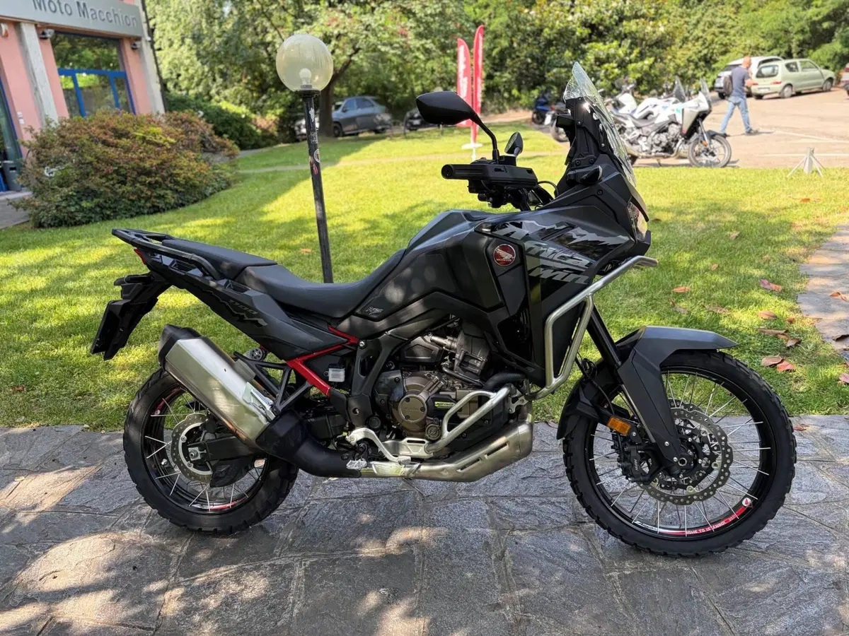 Honda Africa Twin CRF 1100L ES DCT (2024 - 26) (5)