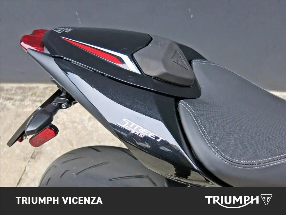 Triumph Street Triple RS (2017 - 19) (6)