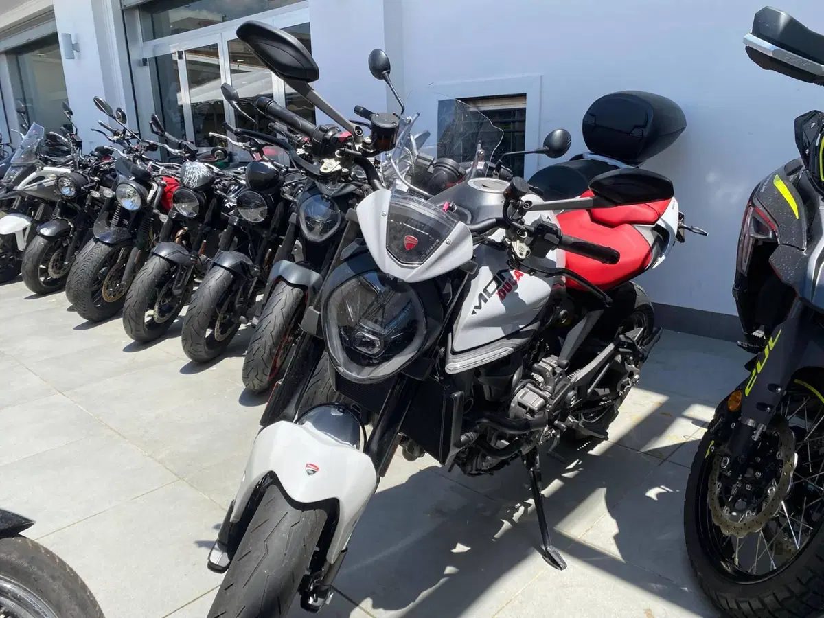 Ducati Monster 937 (2021 - 25) (4)