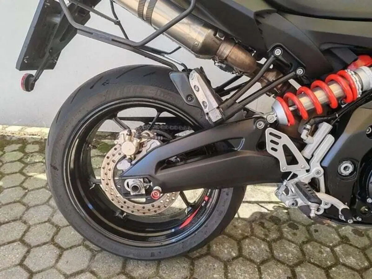 Aprilia Shiver 900 ABS (2017 - 18) (10)