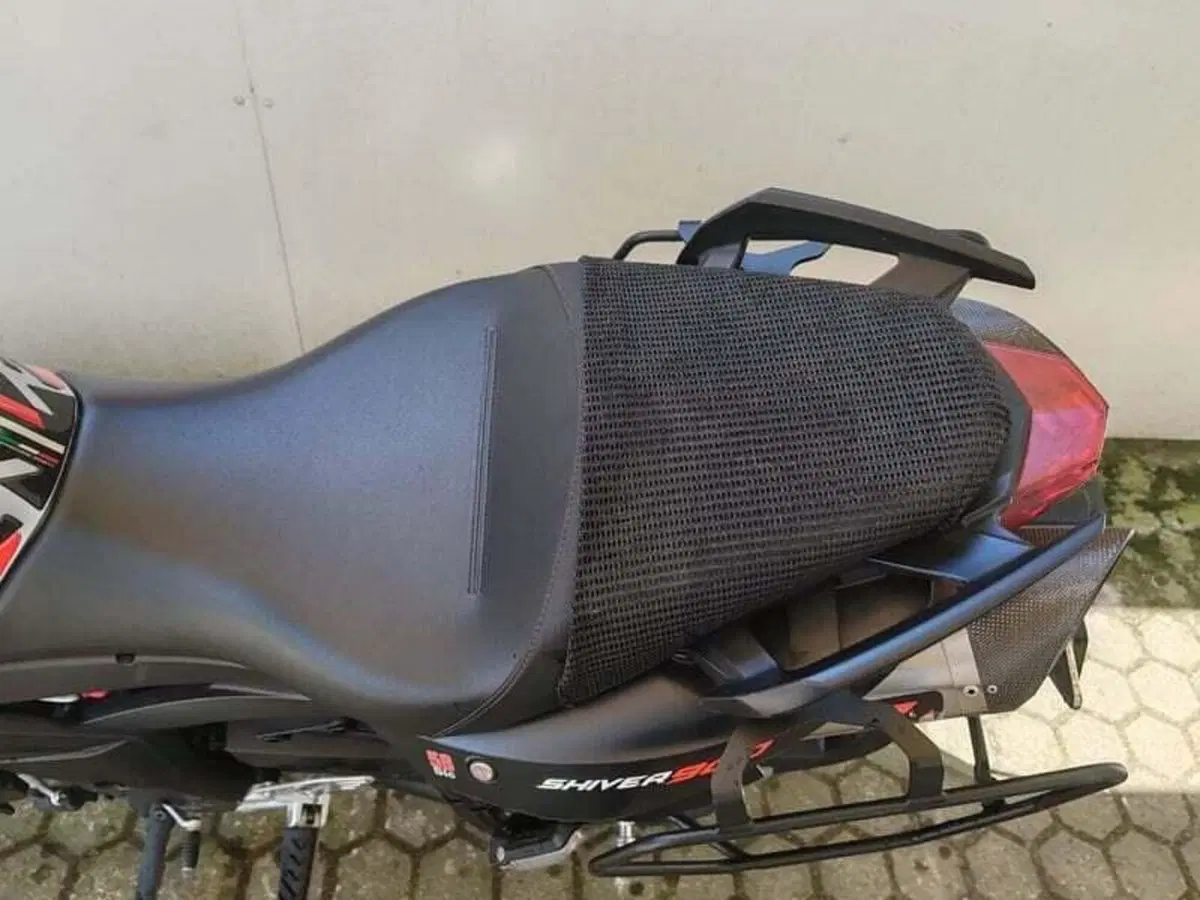 Aprilia Shiver 900 ABS (2017 - 18) (6)