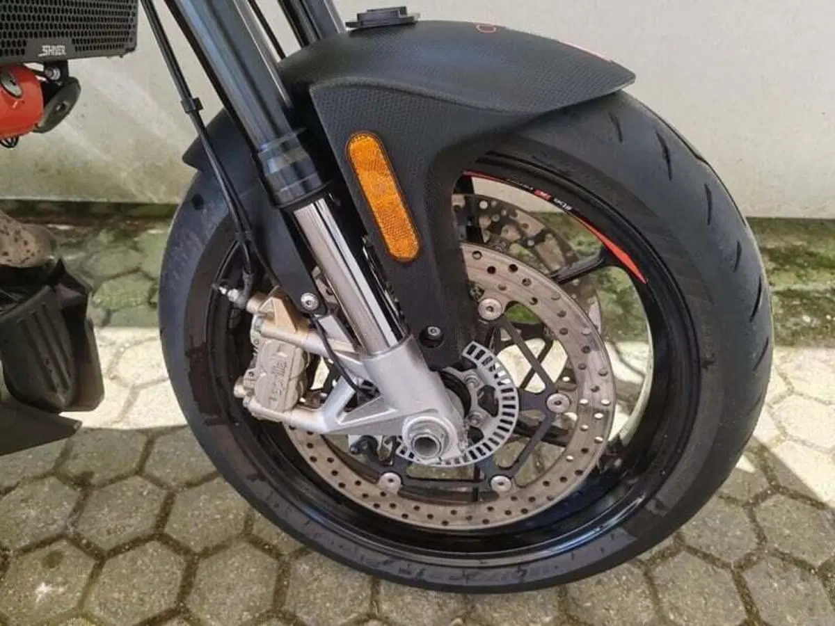 Aprilia Shiver 900 ABS (2017 - 18) (11)