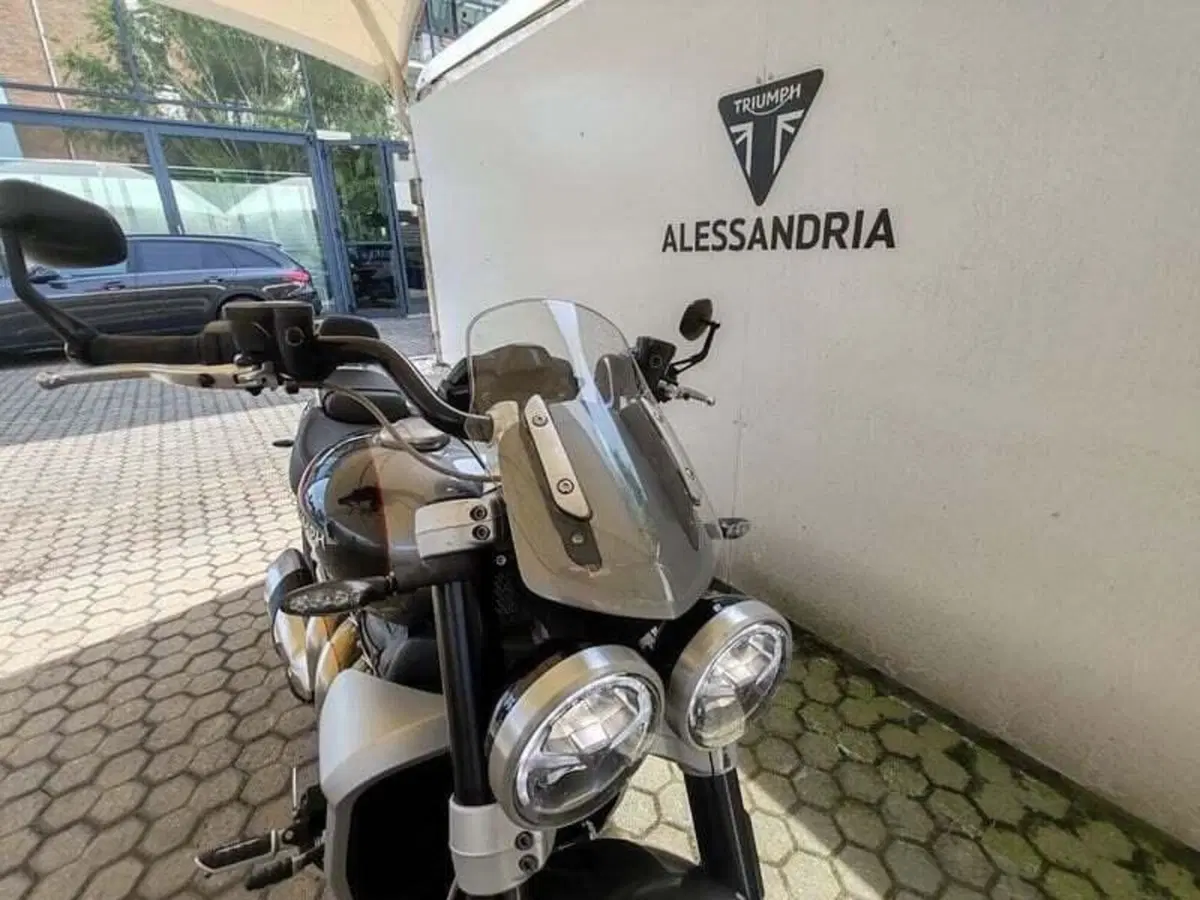 Triumph Rocket 3 GT (2021 - 24) (2)
