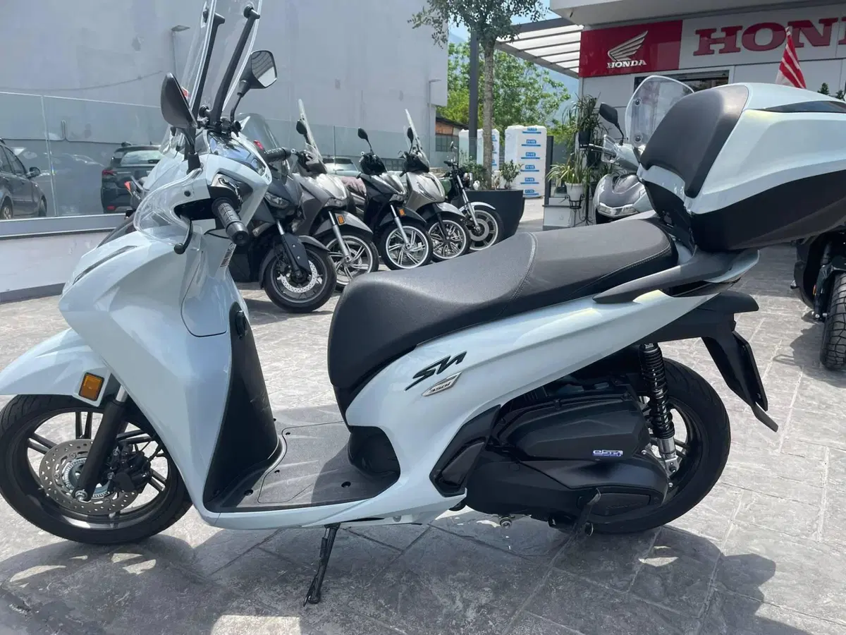 Honda SH 350i GT (2025 - 26) (2)