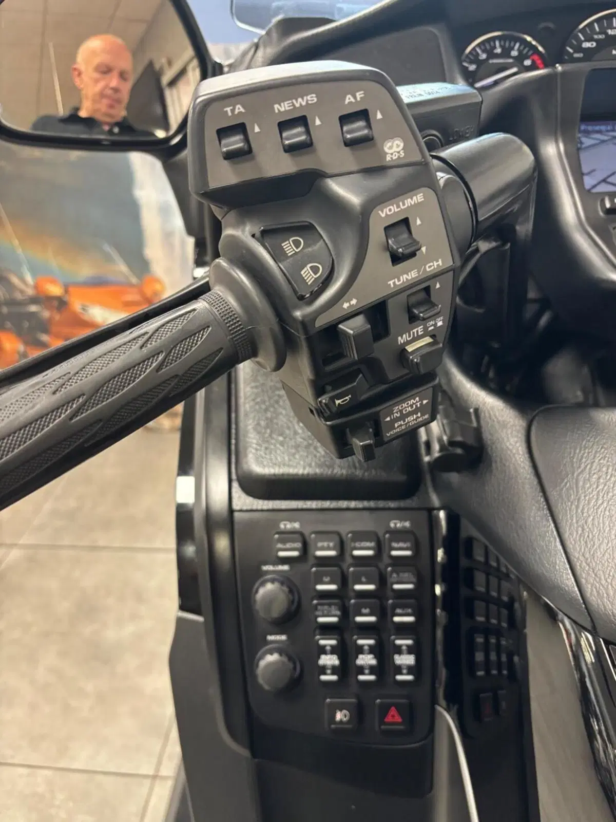 Honda GL 1800 Gold Wing (2012 - 17) (6)