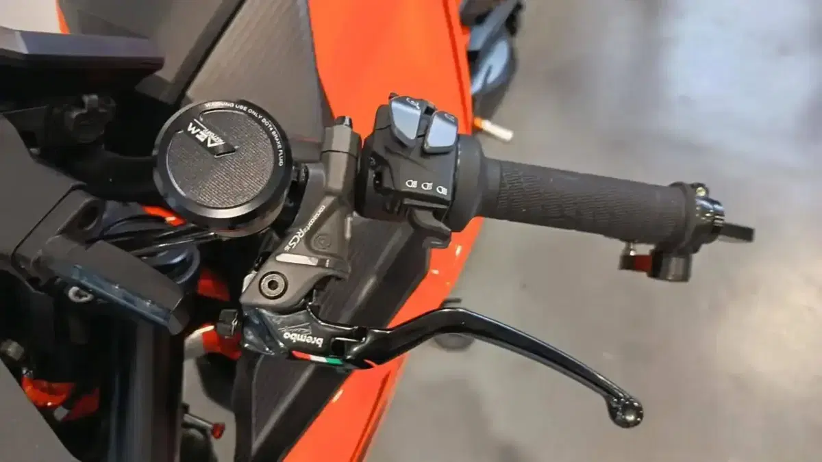 KTM 1390 Super Duke R EVO: l'usato del giorno di Moto.it [GALLERY] (5)