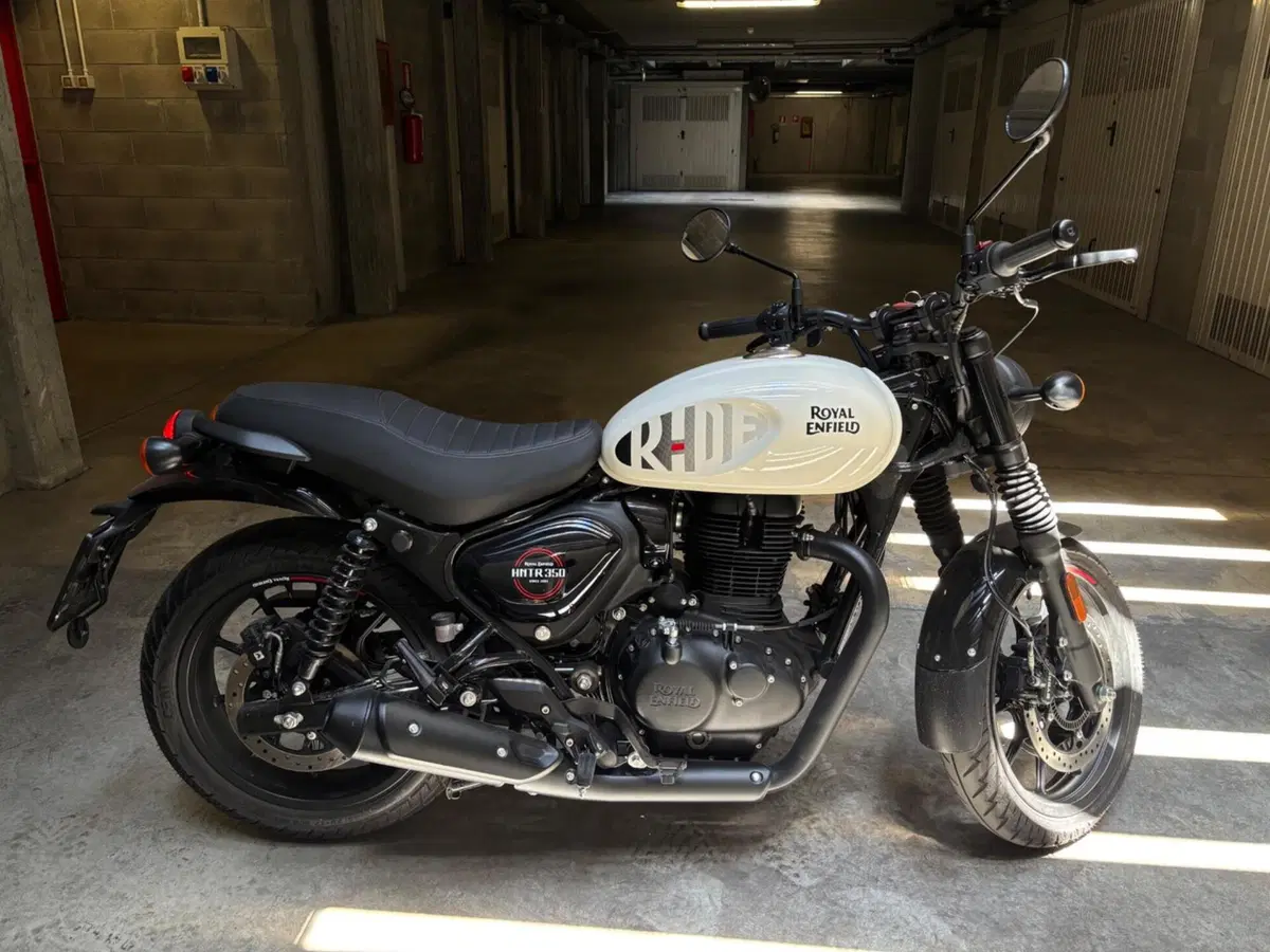 Royal Enfield HNTR 350 (2022 - 26)
