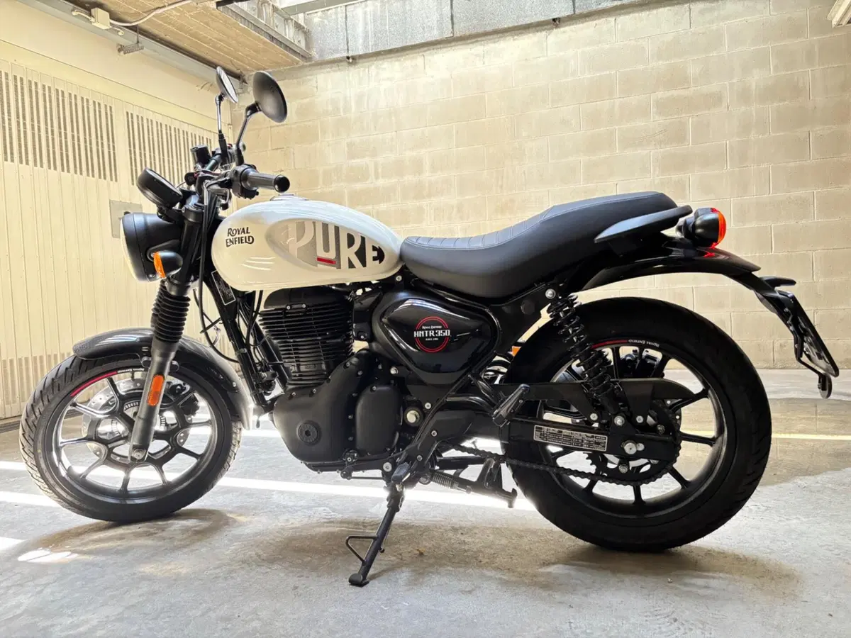 Royal Enfield HNTR 350 (2022 - 26) (2)