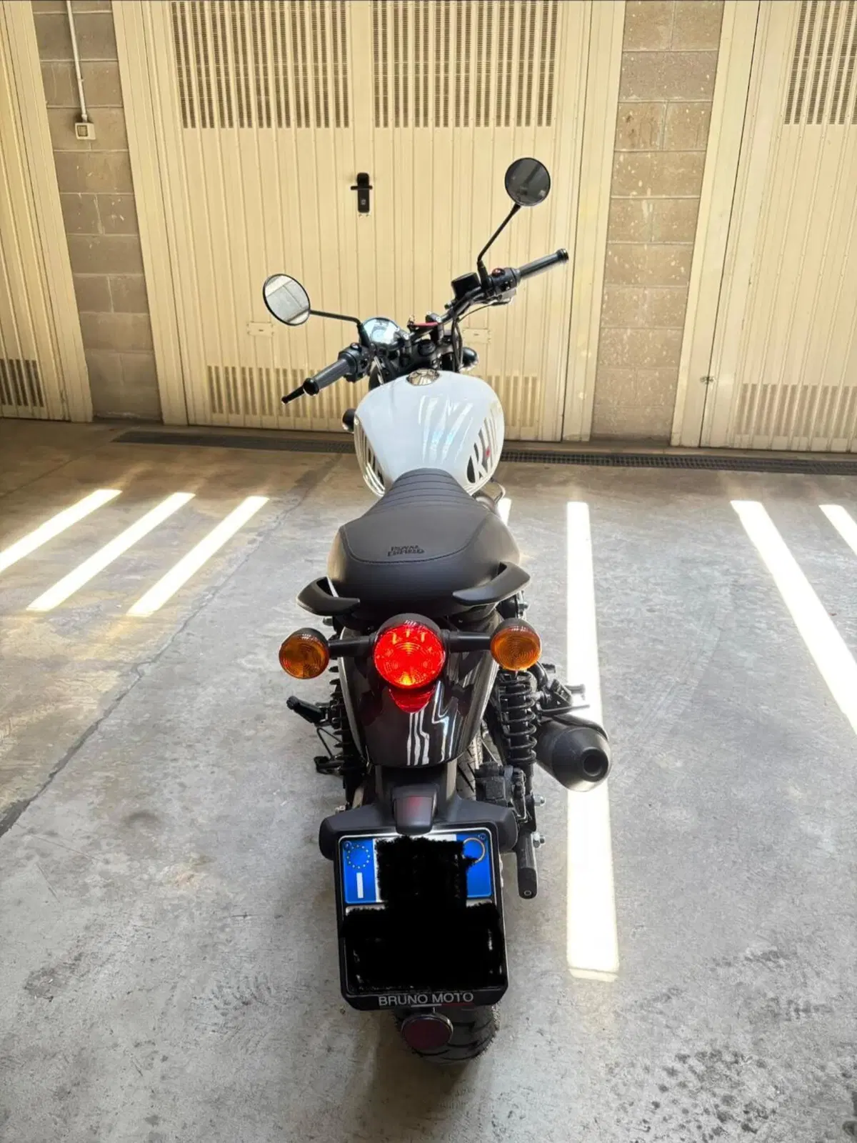 Royal Enfield HNTR 350 (2022 - 26) (3)