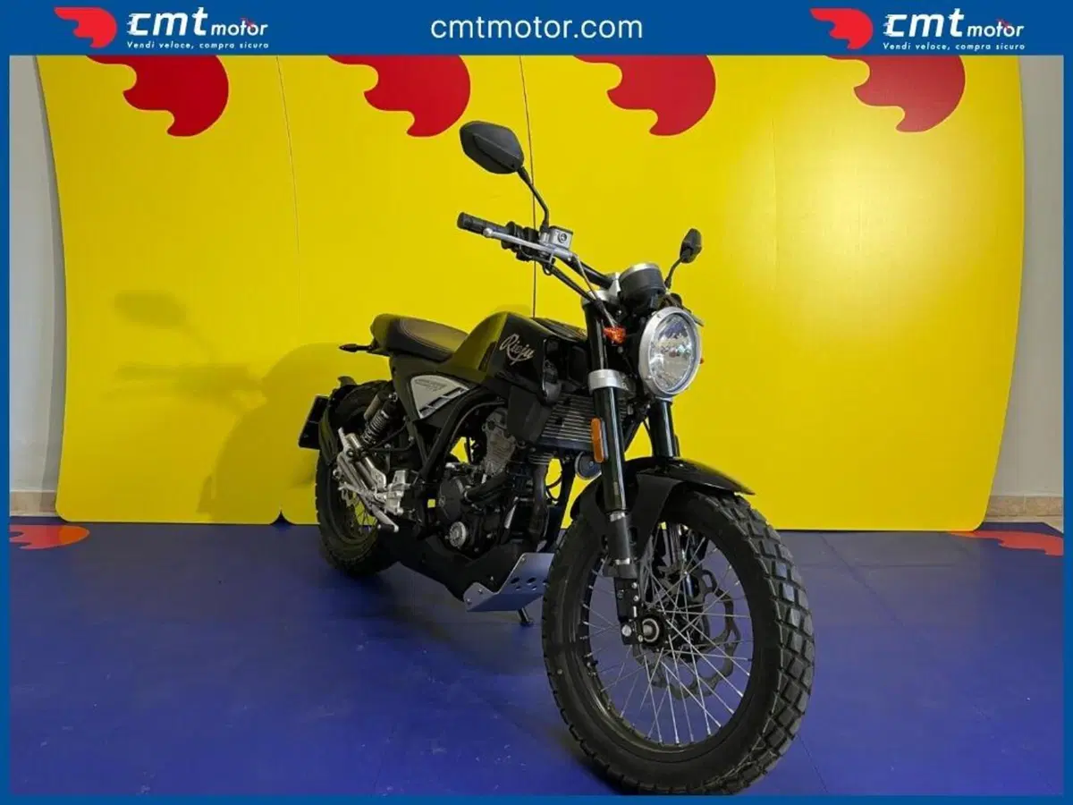 Rieju Century 125 (2018 - 19) (2)