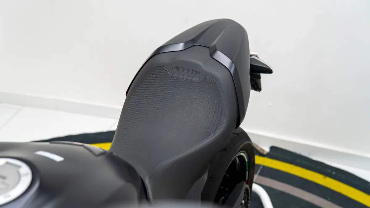 Ducati Monster 797 (2017 - 18) (4)