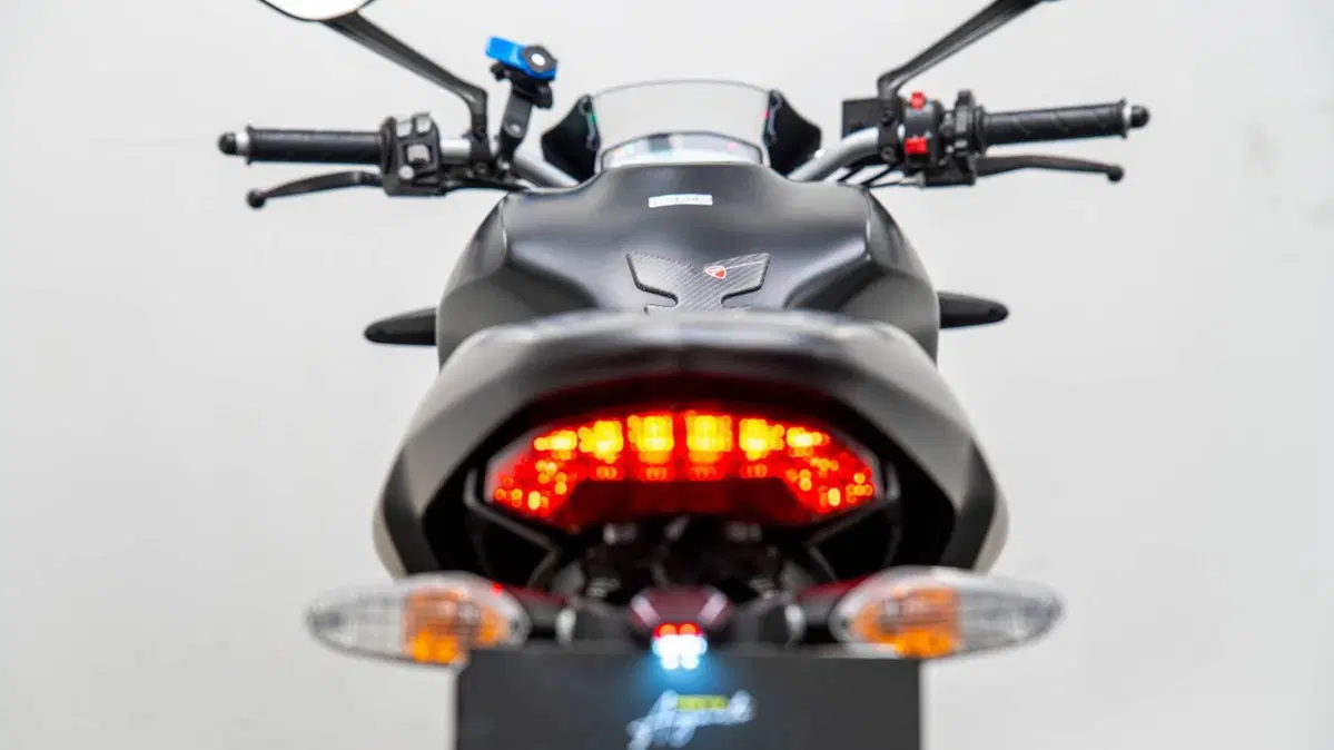 Ducati Monster 797 (2017 - 18) (10)
