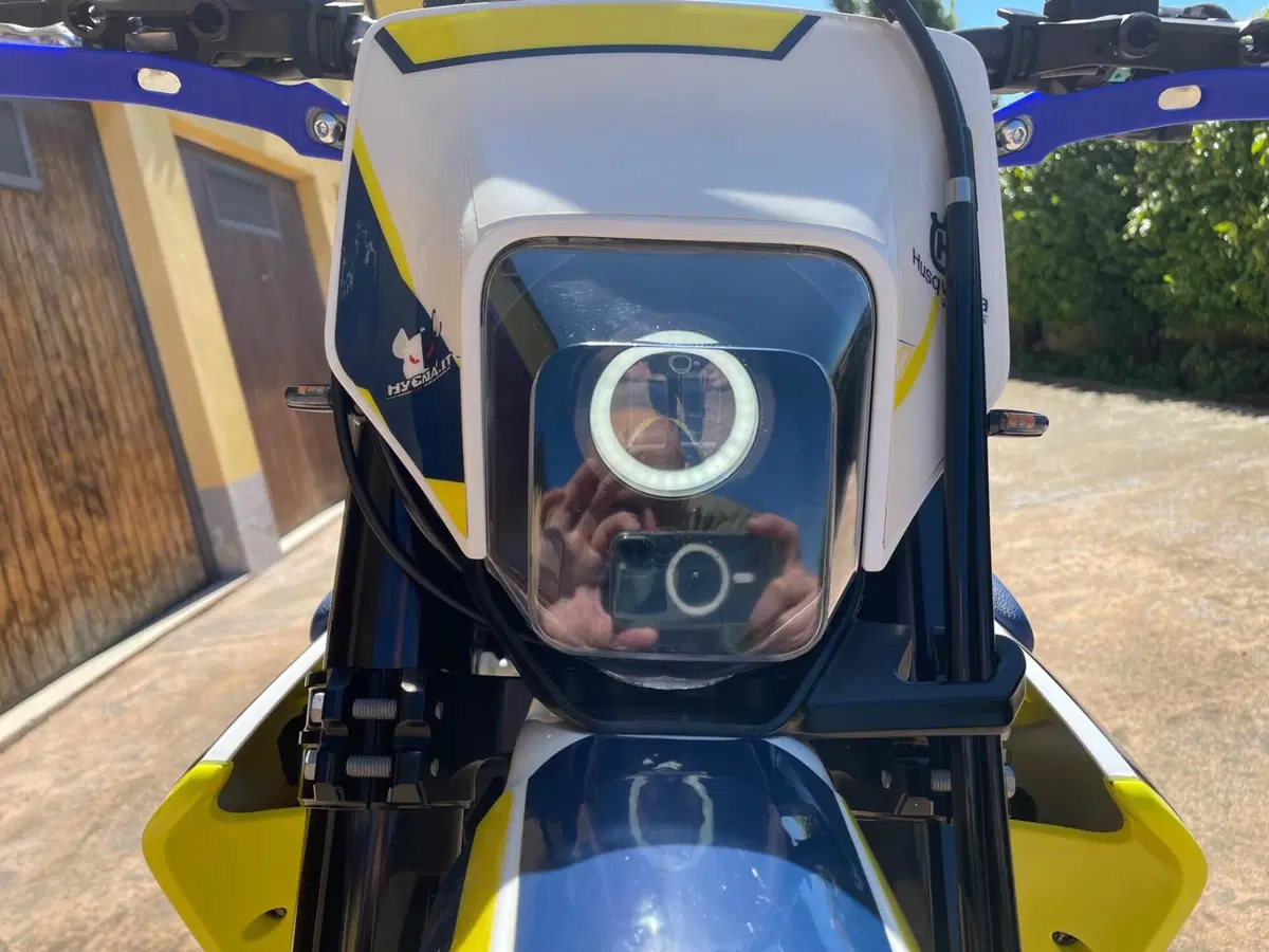 Husqvarna 701 Supermoto (2017 - 19) (6)