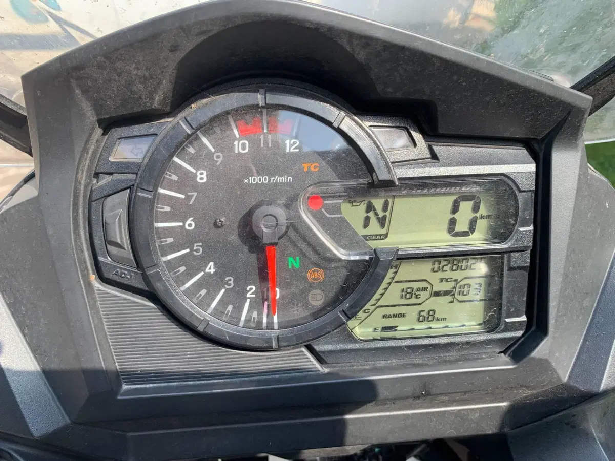 Suzuki V-Strom 650 (2021 - 25) (3)