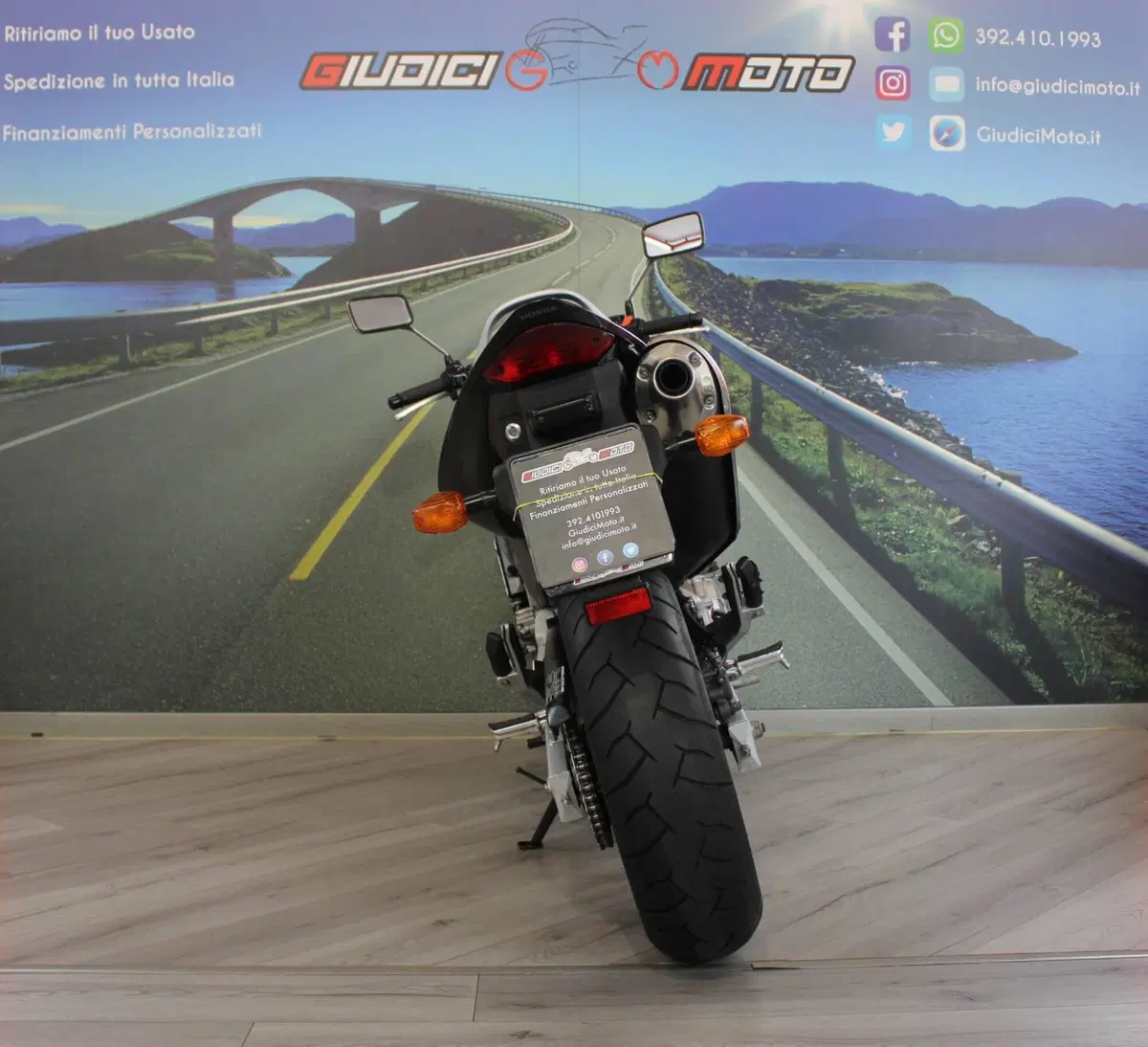 Honda Hornet 600 (2003 - 04) (4)