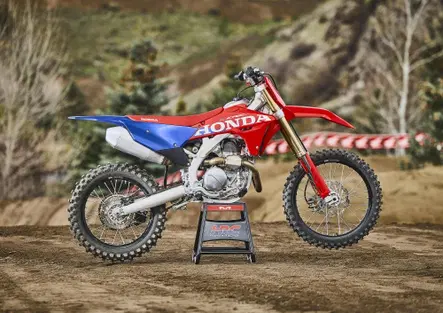 Rivoluzione Honda: ecco la nuova CRF 450R 2027 [GALLERY]