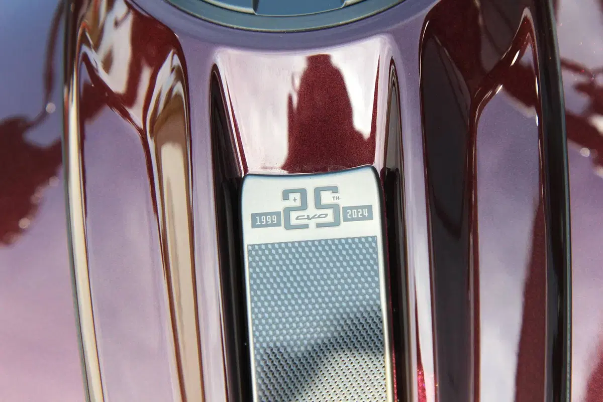 Harley-Davidson CVO Road Glide (2024) (10)
