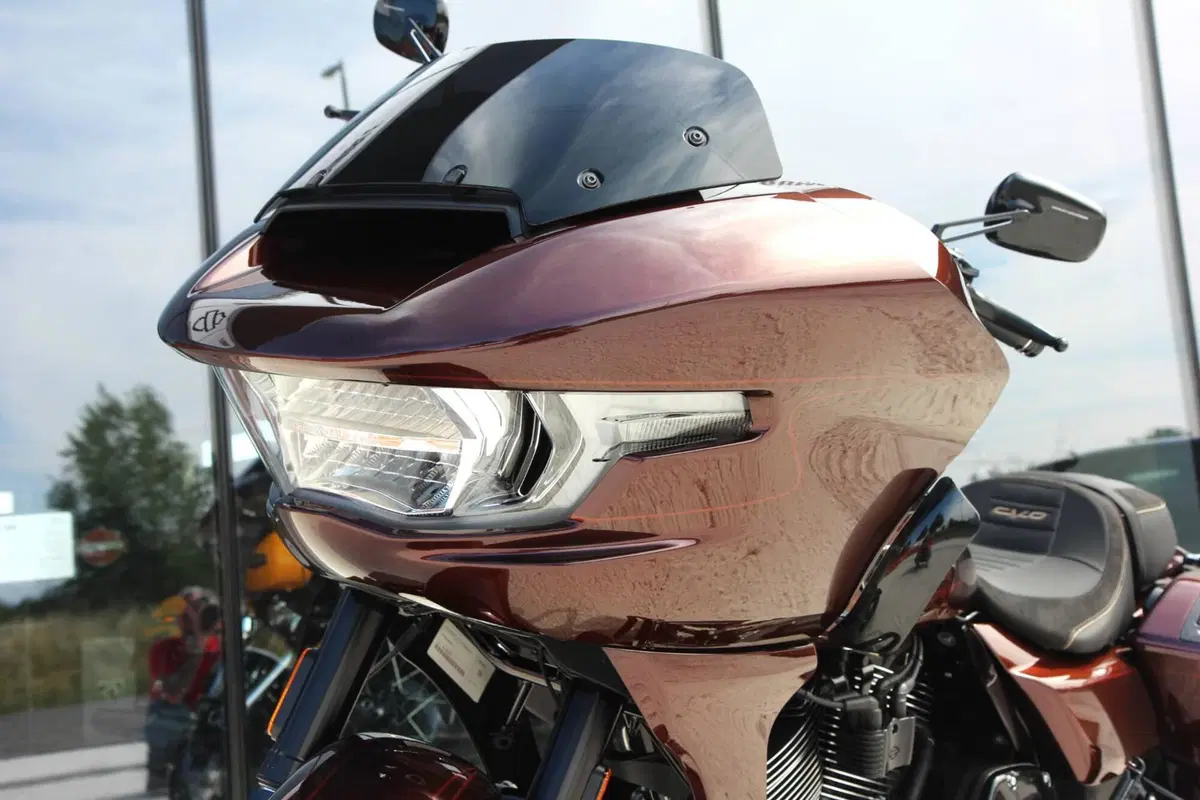 Harley-Davidson CVO Road Glide (2024) (6)