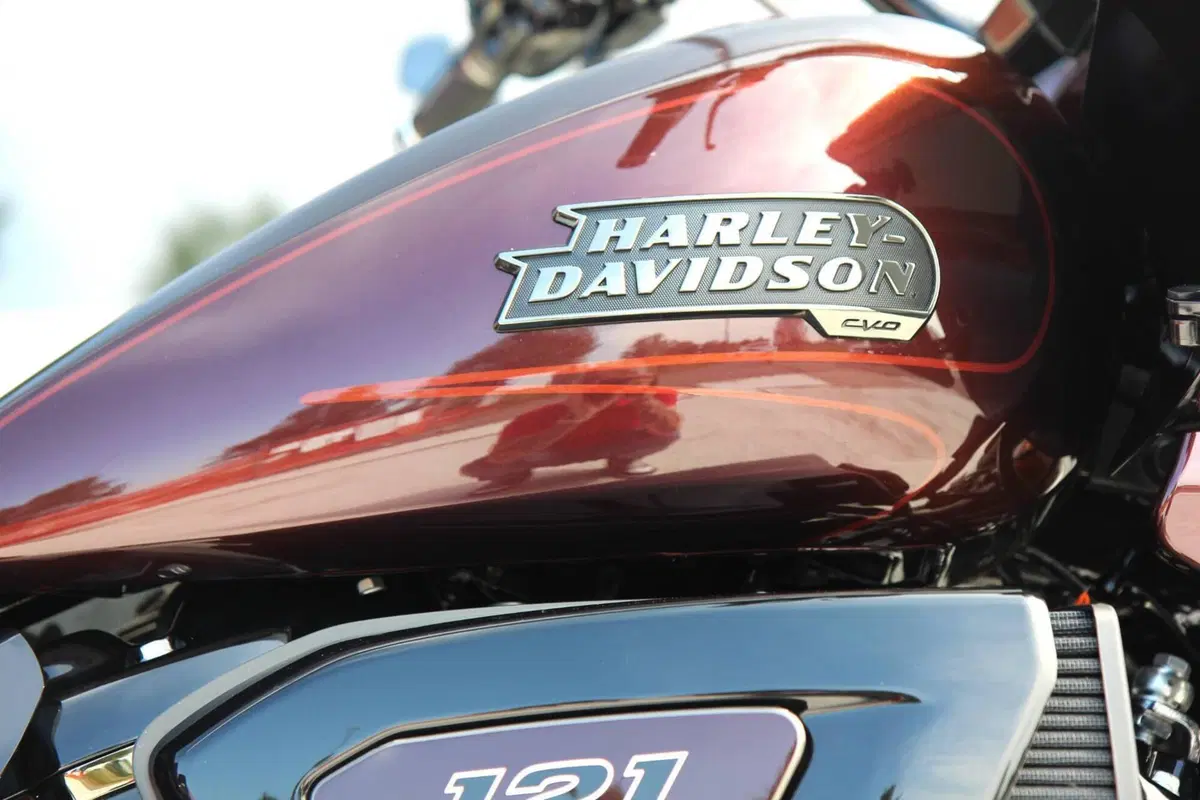 Harley-Davidson CVO Road Glide (2024) (7)