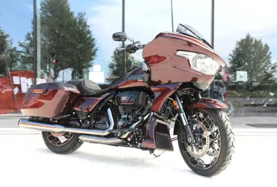 Harley-Davidson CVO Road Glide (2024) usata