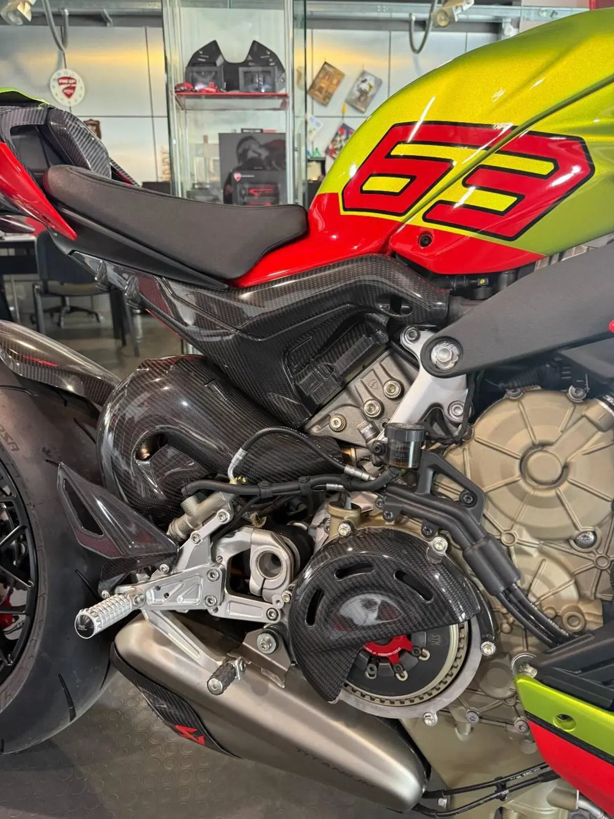 Ducati Streetfighter V4 Lamborghini (2023 - 24) (3)