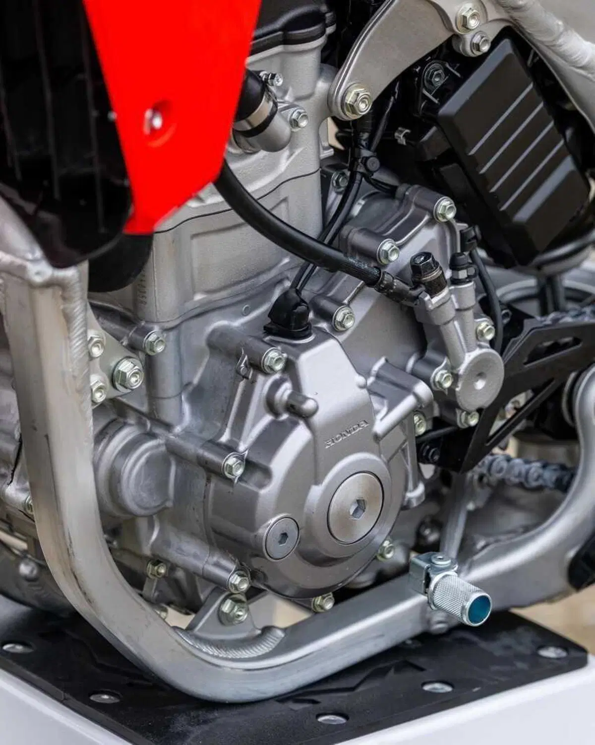 Rivoluzione Honda: ecco la nuova CRF 450R 2027 [GALLERY] (7)