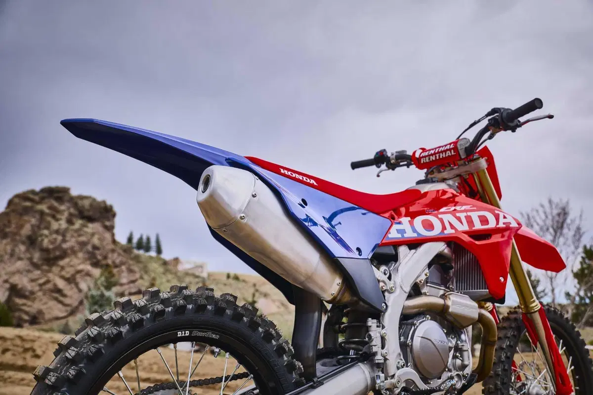 Rivoluzione Honda: ecco la nuova CRF 450R 2027 [GALLERY] (20)