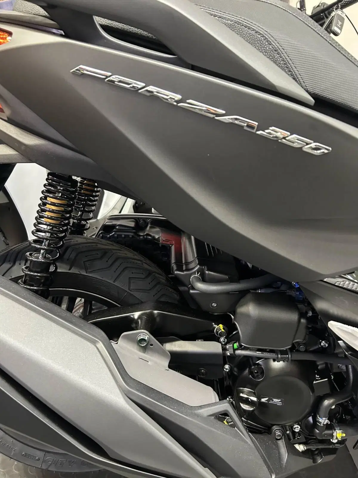 Honda Forza 350 (2025 - 26) (2)