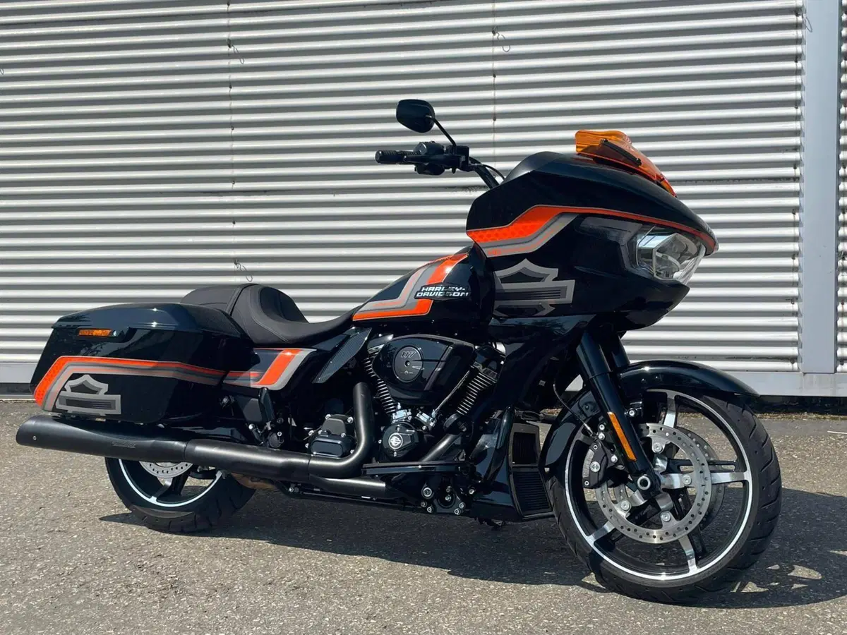 Harley-Davidson Road Glide (2024 - 26)