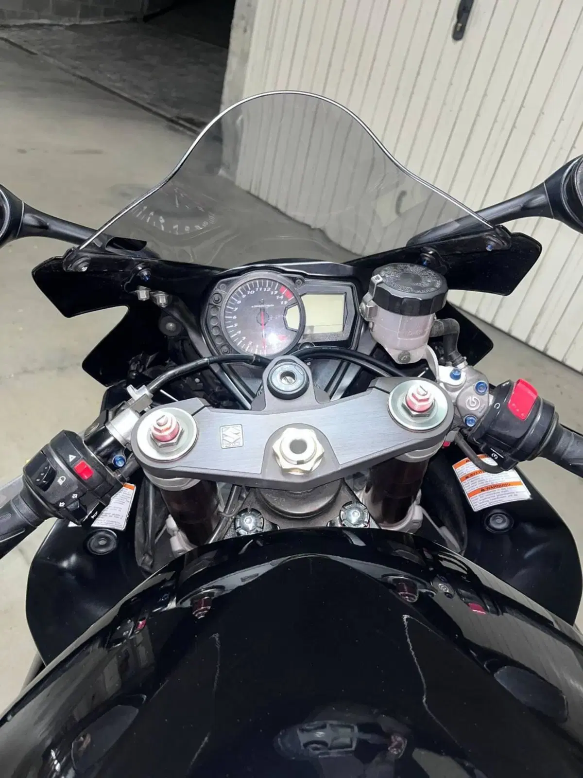 Suzuki GSX-R1000 (2005 - 06) (4)