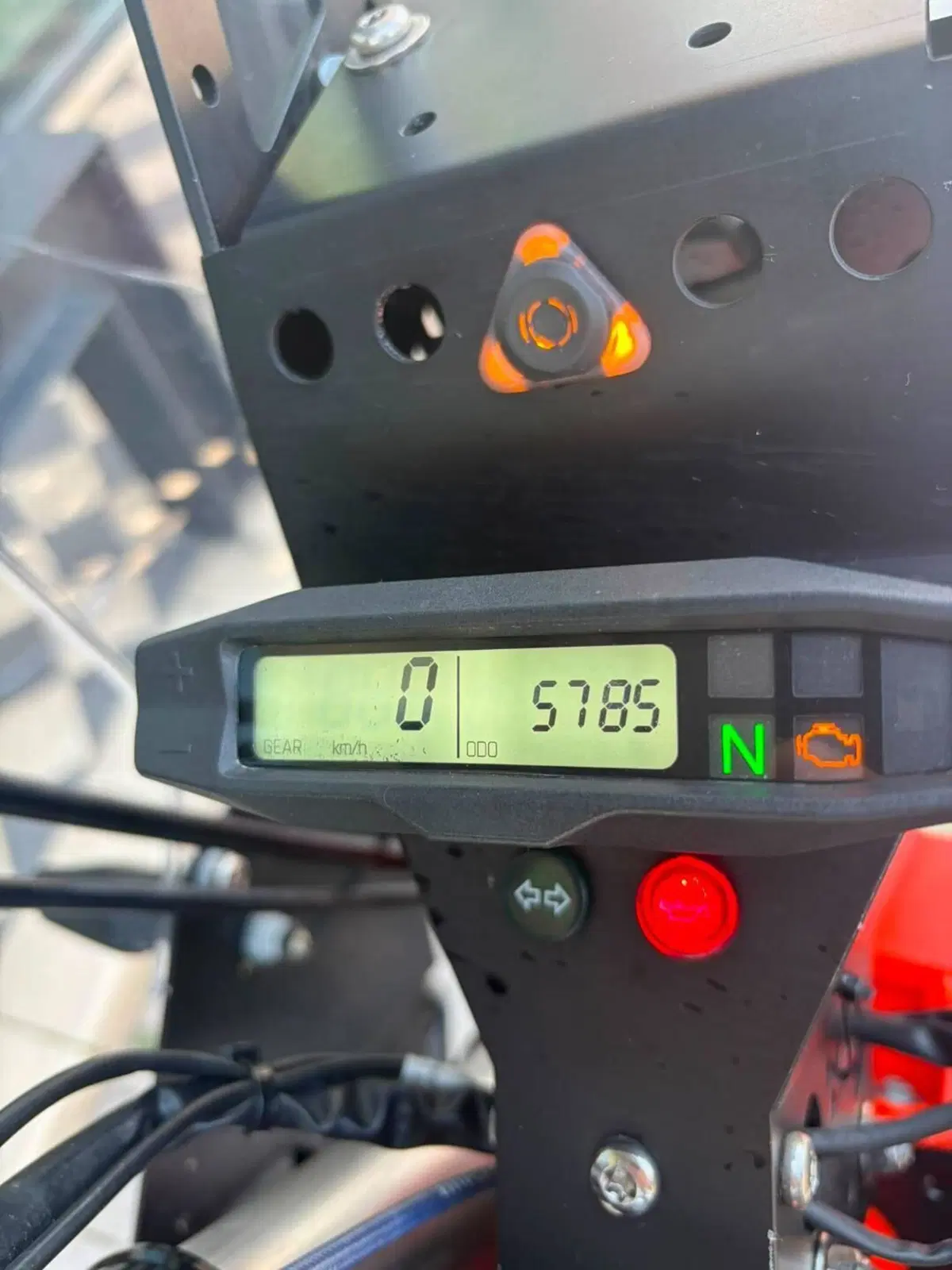 KTM 690 Enduro R (2022 - 25) (7)