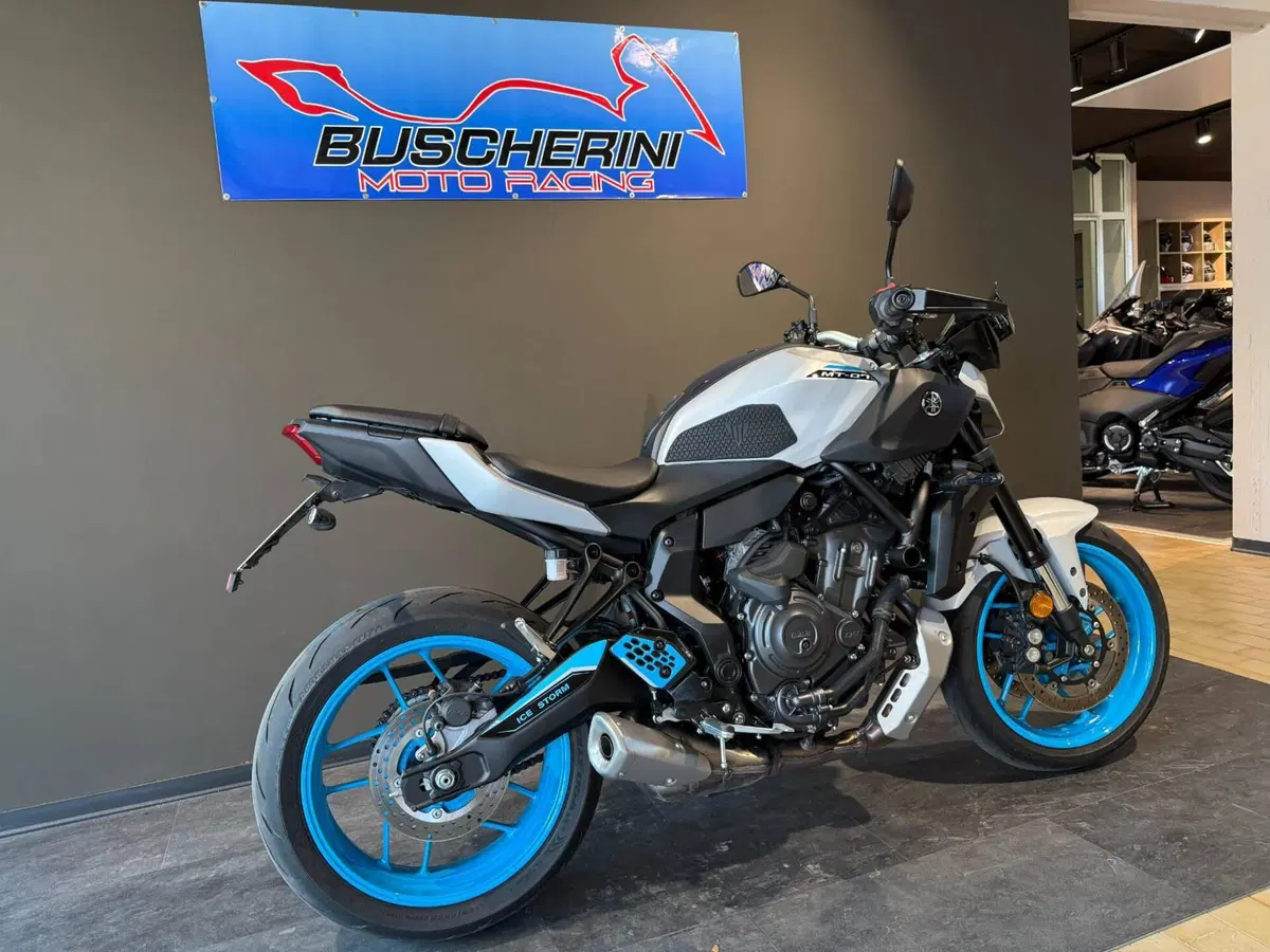 Yamaha MT-07 Y-AMT (2025 - 26) (7)