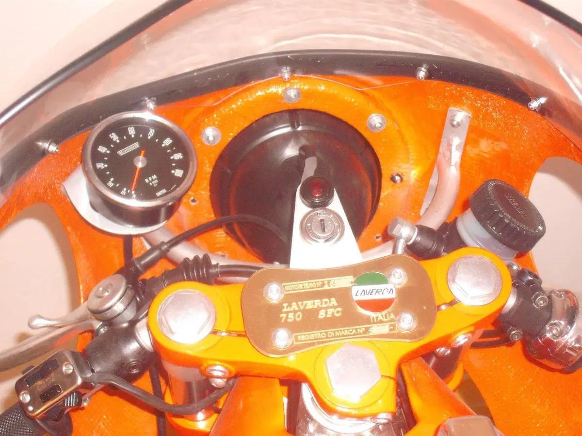 Laverda SFC (2)
