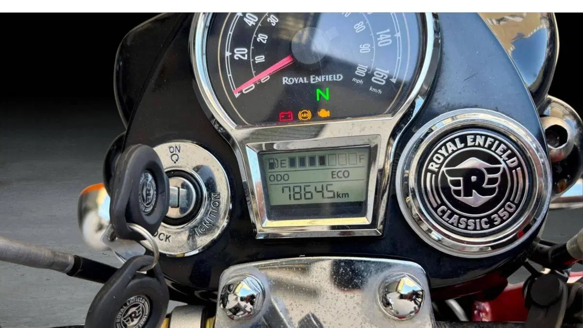 Royal Enfield Classic 350 (2021 - 26) (5)
