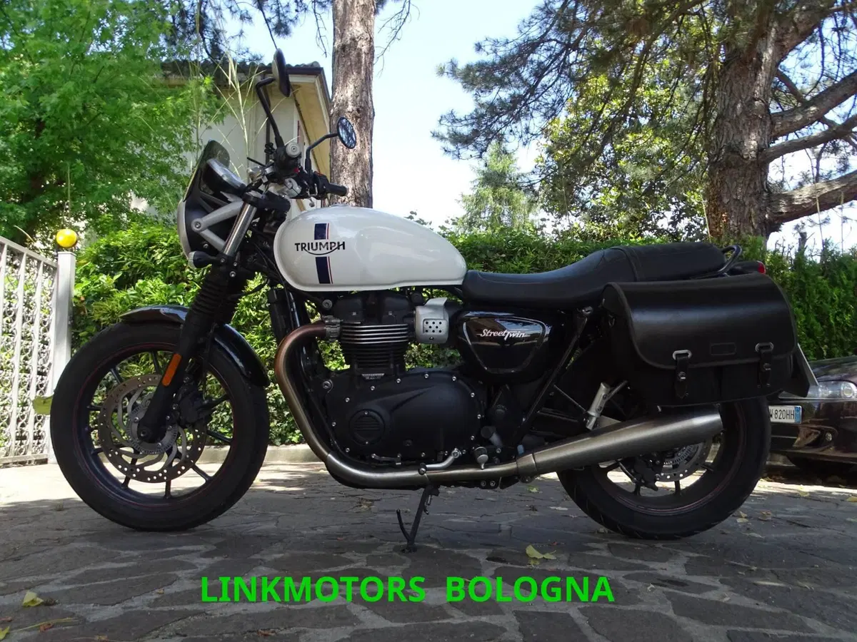 Triumph Street Twin 900 (2017 - 18)