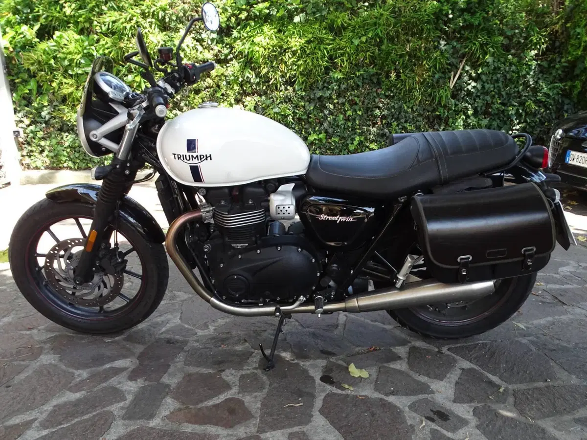 Triumph Street Twin 900 (2017 - 18) (20)