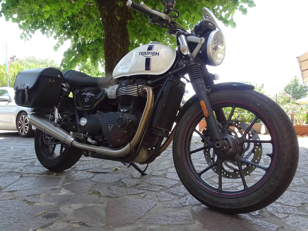 Triumph Street Twin 900 (2017 - 18) (17)
