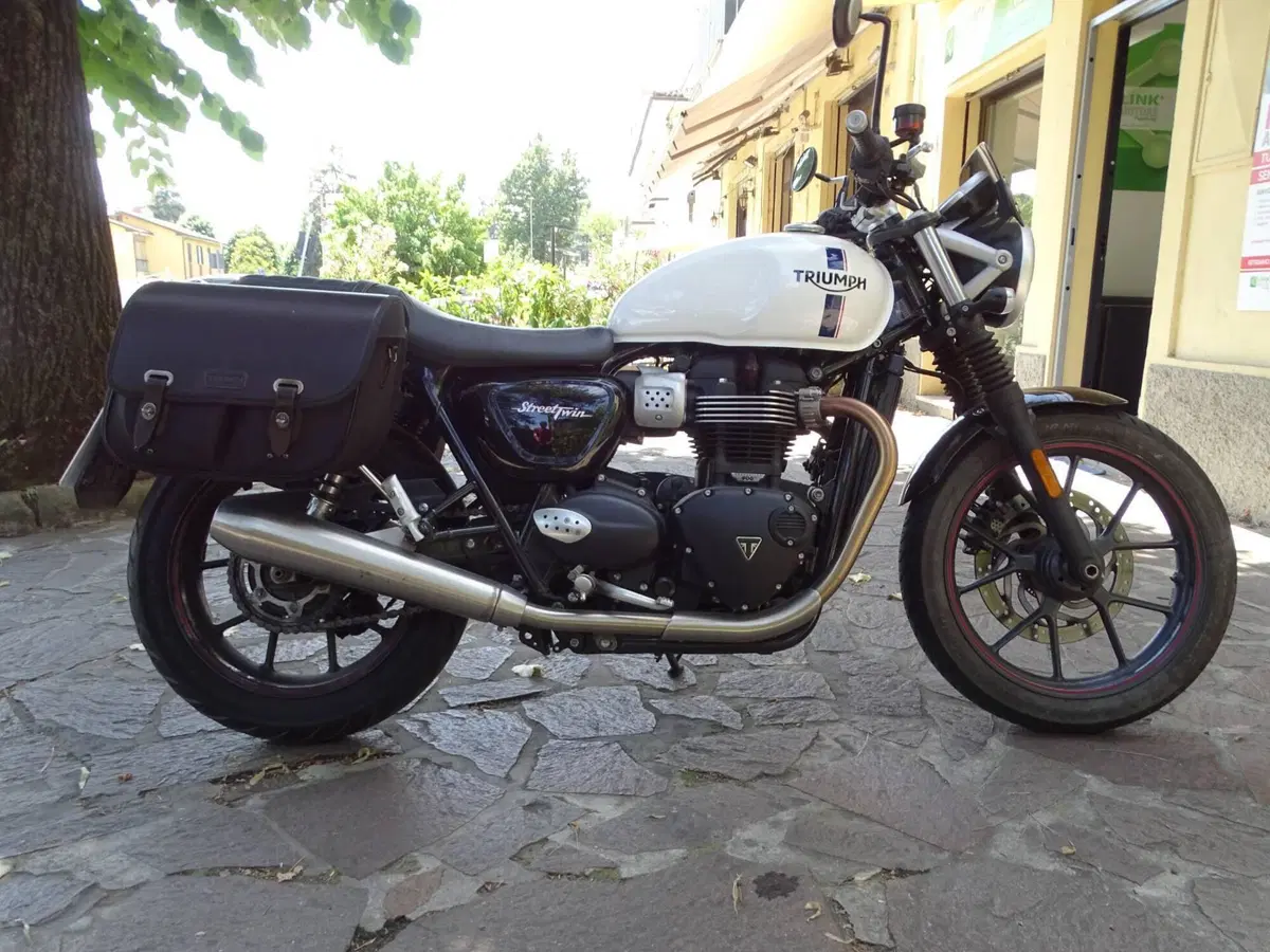 Triumph Street Twin 900 (2017 - 18) (18)