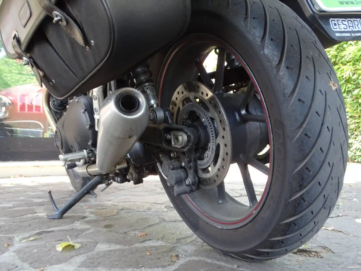 Triumph Street Twin 900 (2017 - 18) (12)