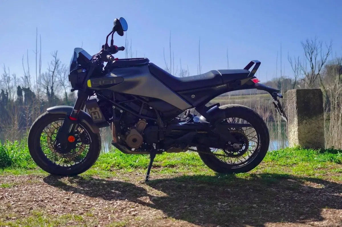 Husqvarna Svartpilen 401 (2024 - 26) (17)
