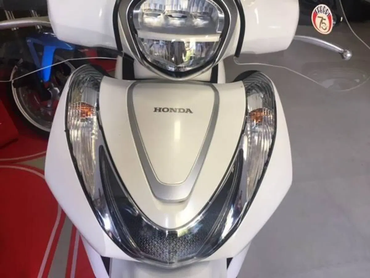 Honda SH 125 Mode (2021 - 23) (4)